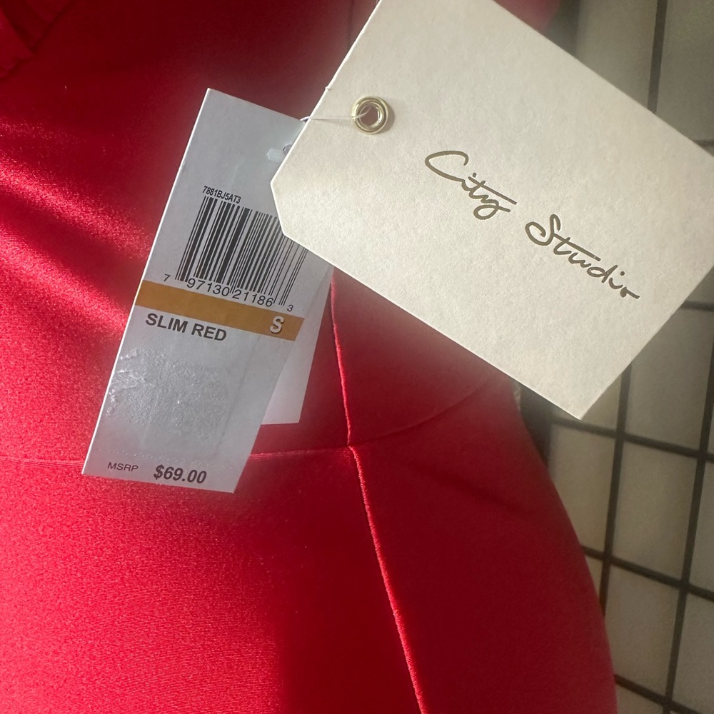 Small Red Ruffle Bodycon Homecoming Cocktail Mini Dress - Picture 6 of 8